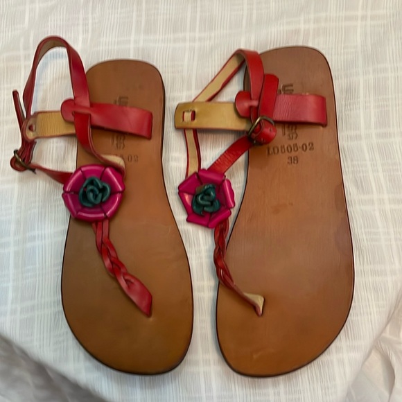 Shoes - Sandals